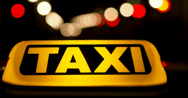 تاكسي الفردوس | خدمة توصيل مشاوير 24 ساعة 97145052